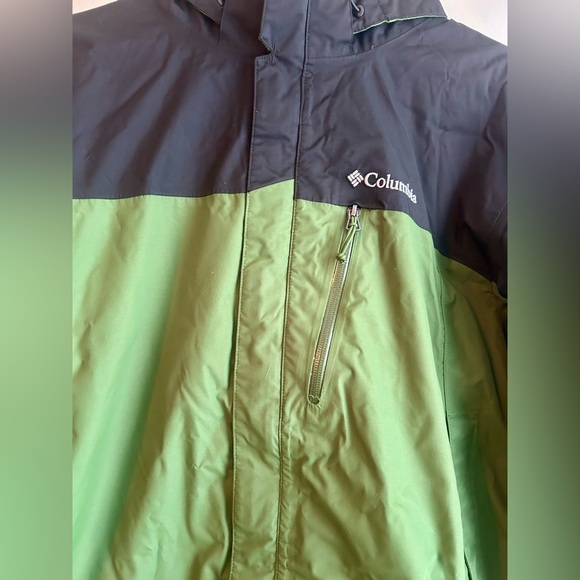 Columbia Pouring Adventure Waterproof Omni Tech Rain Jacket - Picture 3 of 6